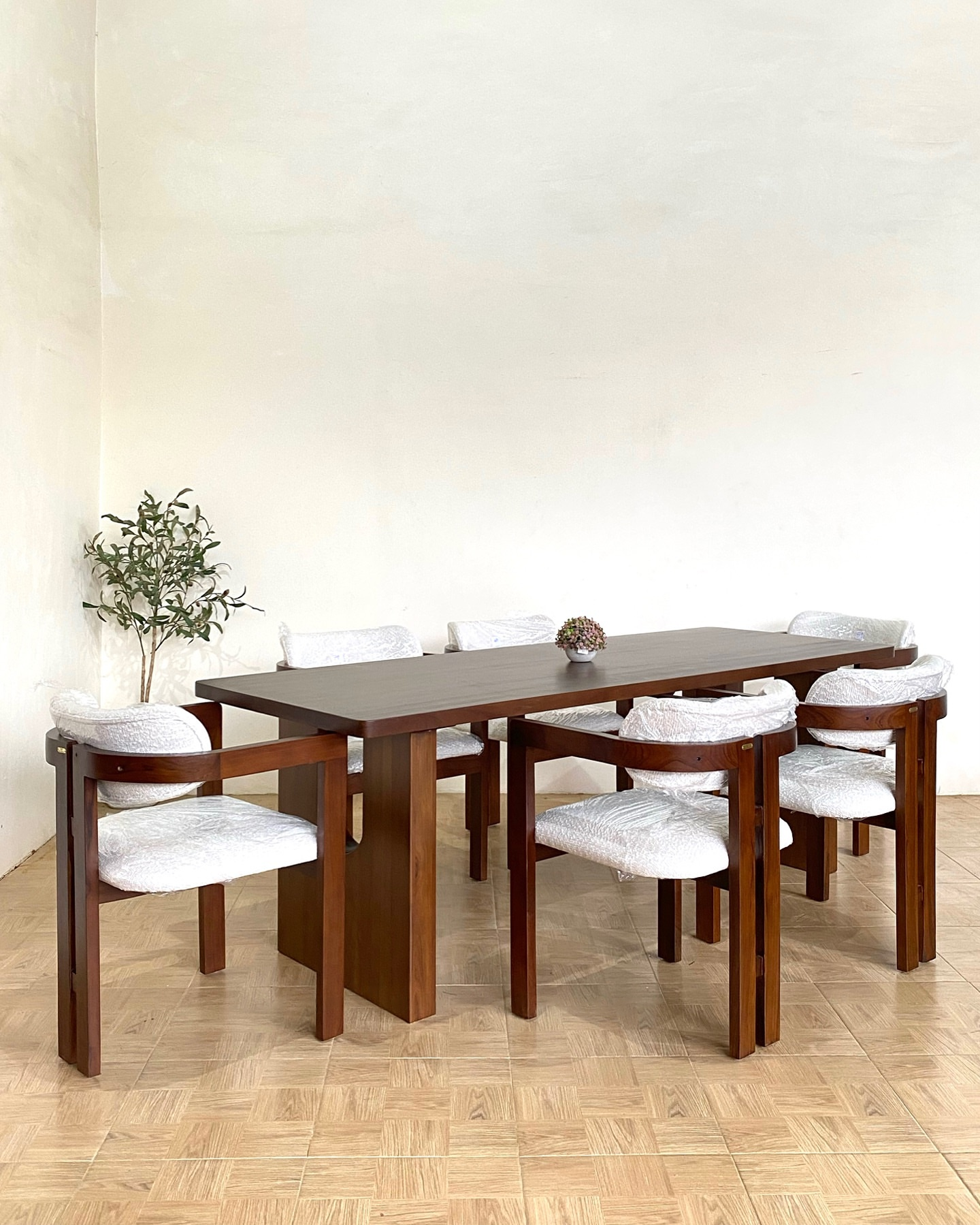 Luxury Dining Set for Home & Dining Room