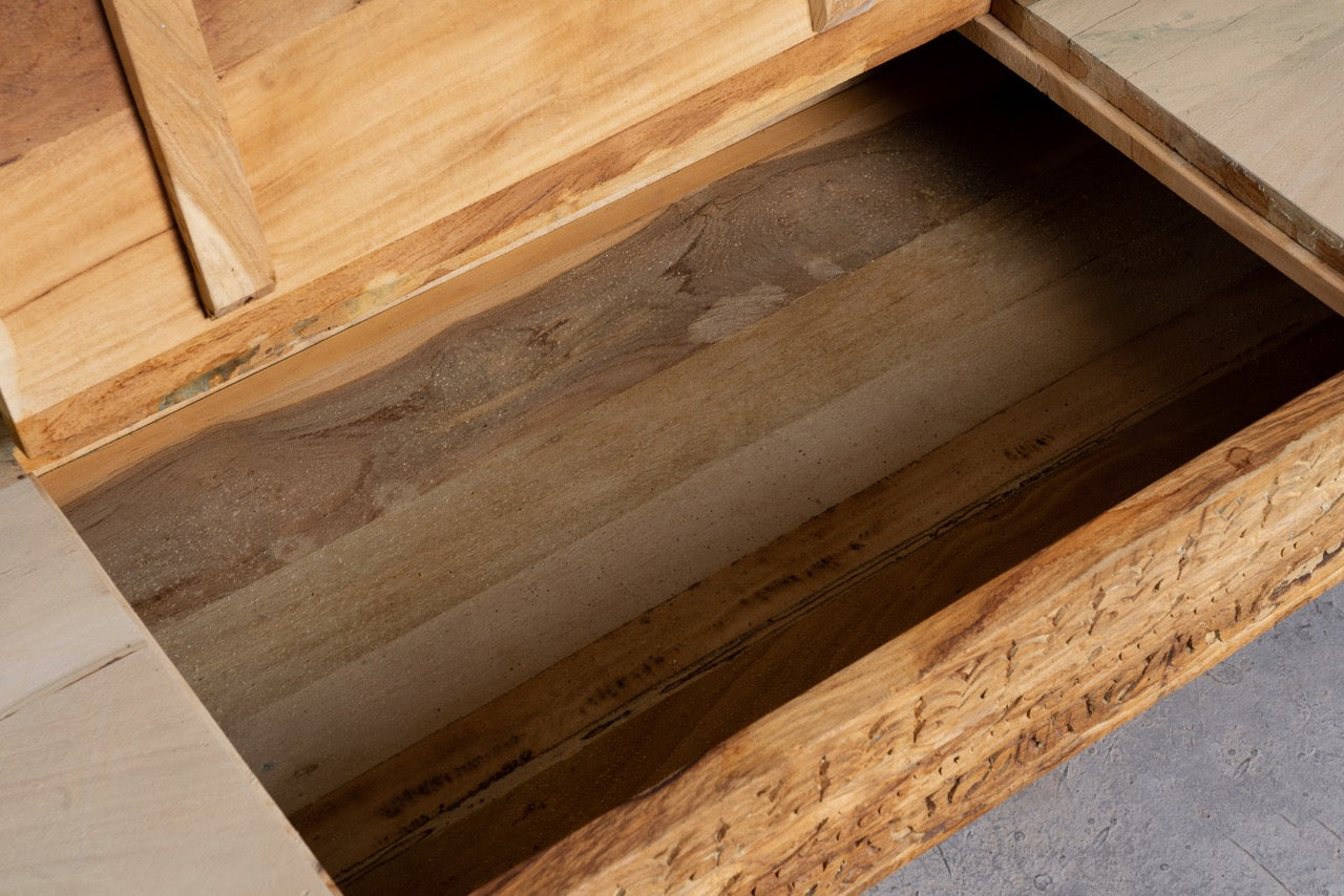 Minimal 3-Seater Sofa with Modern Design