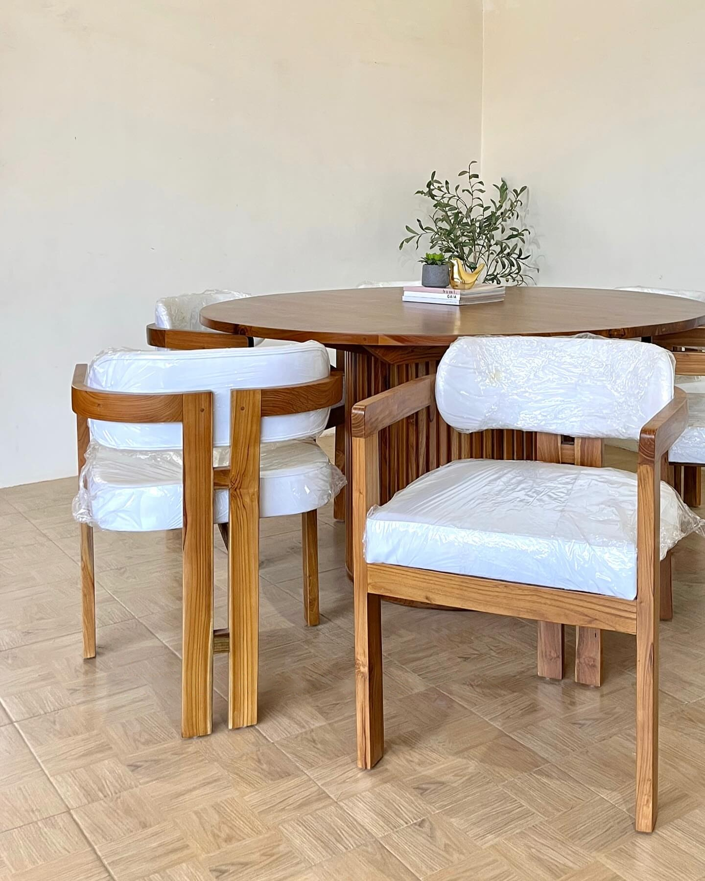 Family Dining Set with Premium Finish