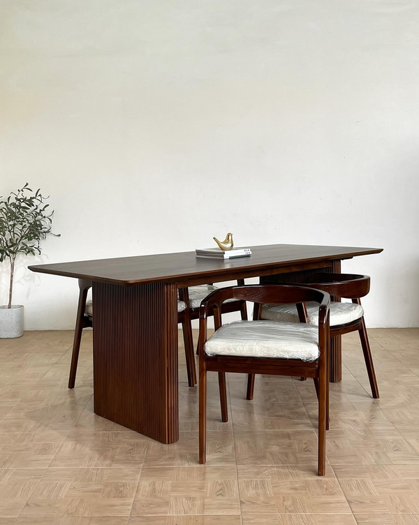 Contemporary Dining Table with Chair Set