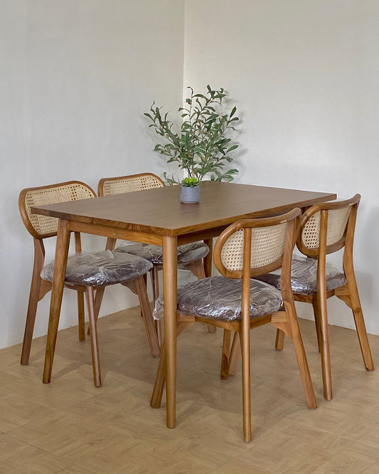Premium Dining Table Set for Modern Homes
