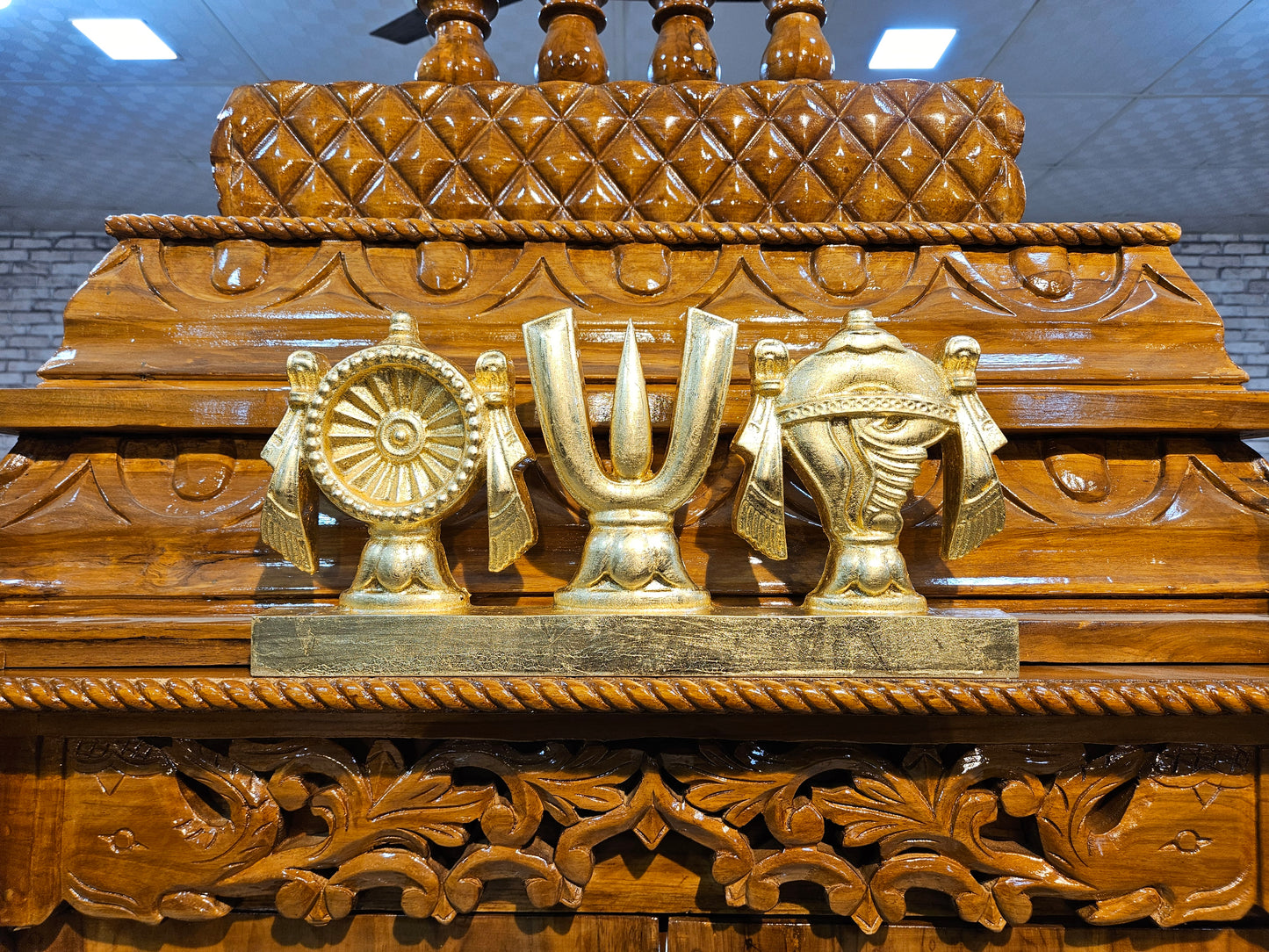 Luxury Wooden Temple with Spacious Prayer Area