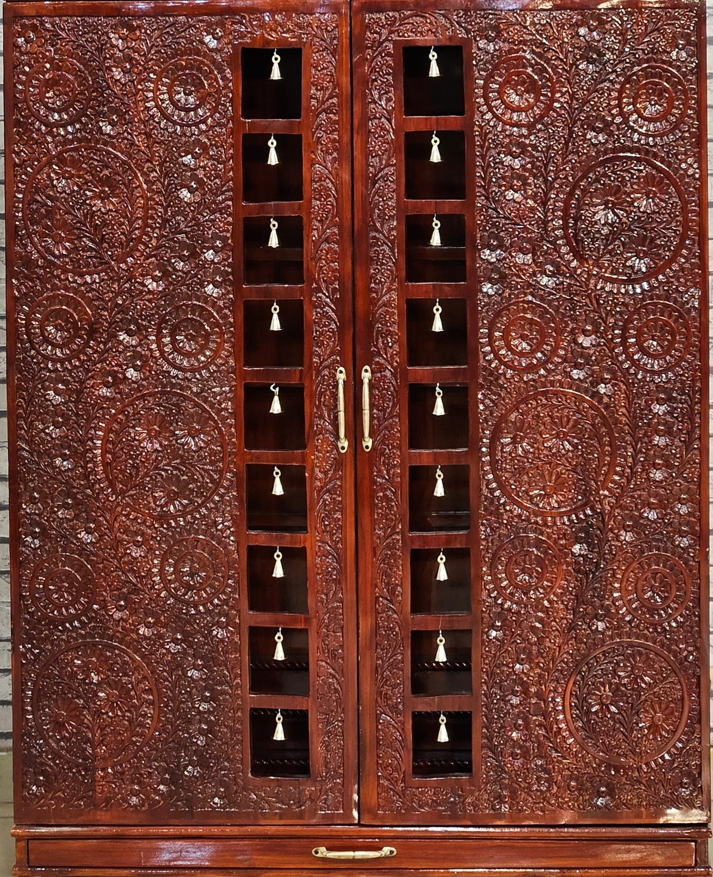 Compact Wooden Temple for Small Homes & Apartments