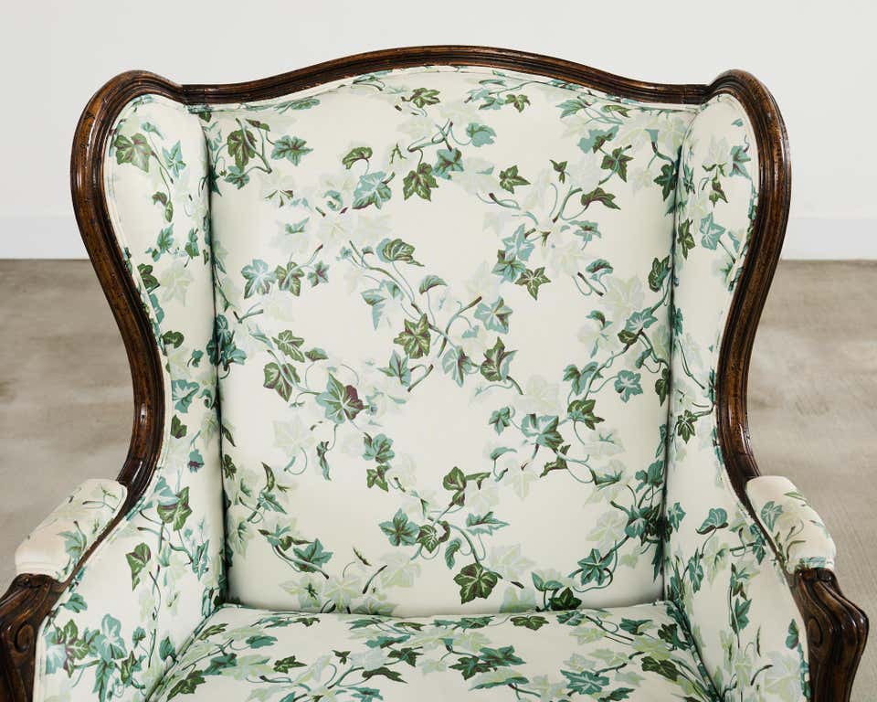 Modern Minimal Dining Chair with Elegant Style