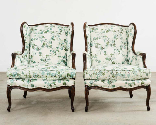 Modern Minimal Dining Chair with Elegant Style