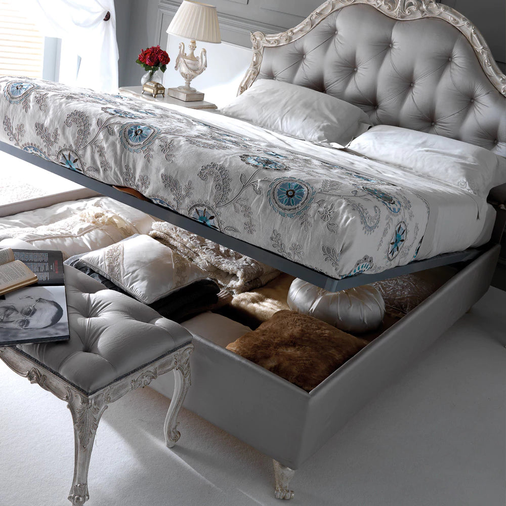 Classic Designer Carved Bed for Luxury Bedrooms