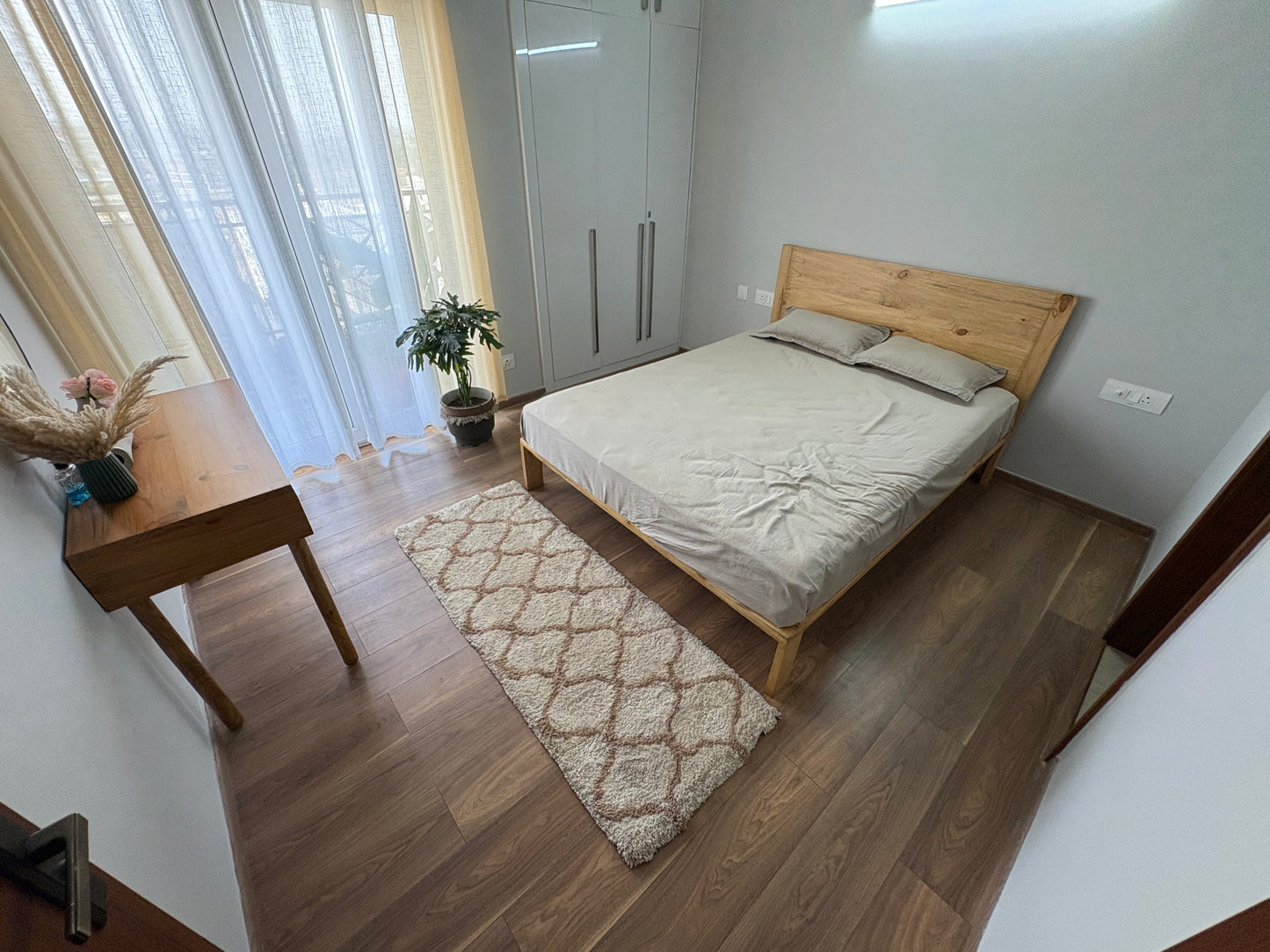 Wooden Bed – Timeless Bohemian Charm