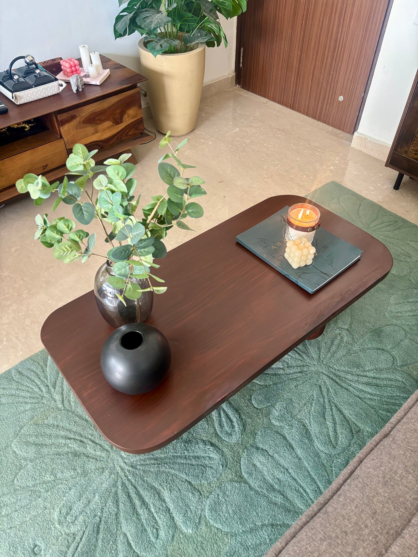 Modern Luxury Coffee Table for Stylish Living Rooms