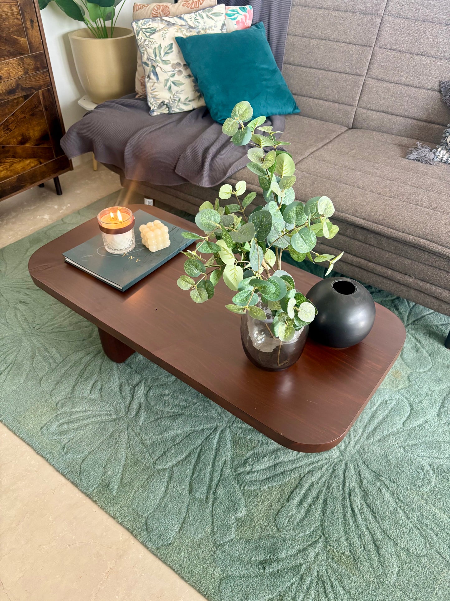 Modern Luxury Coffee Table for Stylish Living Rooms