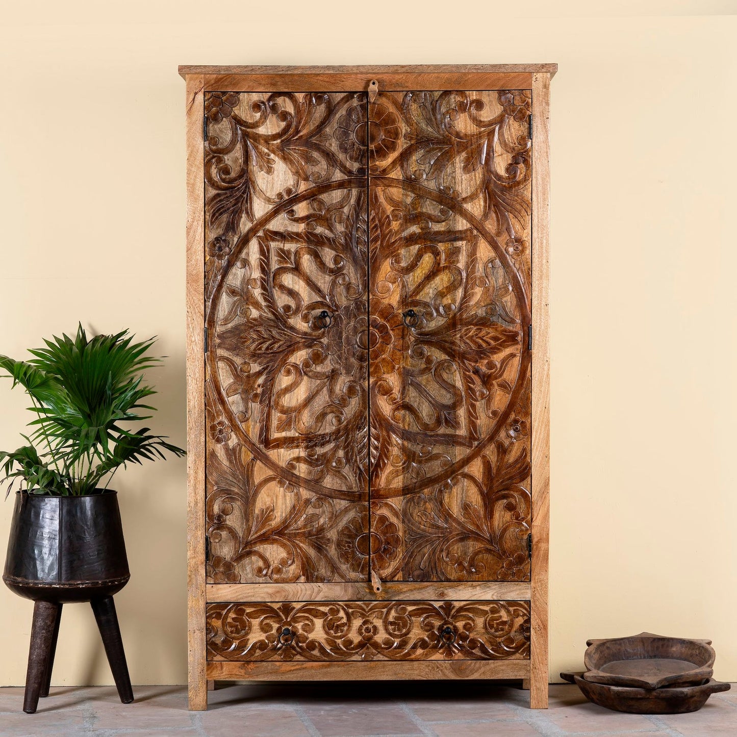 Elegant Carved Wooden Cabinet with Antique Craftsmanship