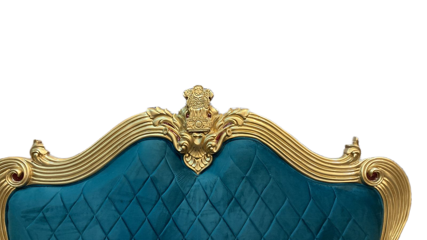 Handcrafted Wooden Carved Bed – Luxury Royal Design