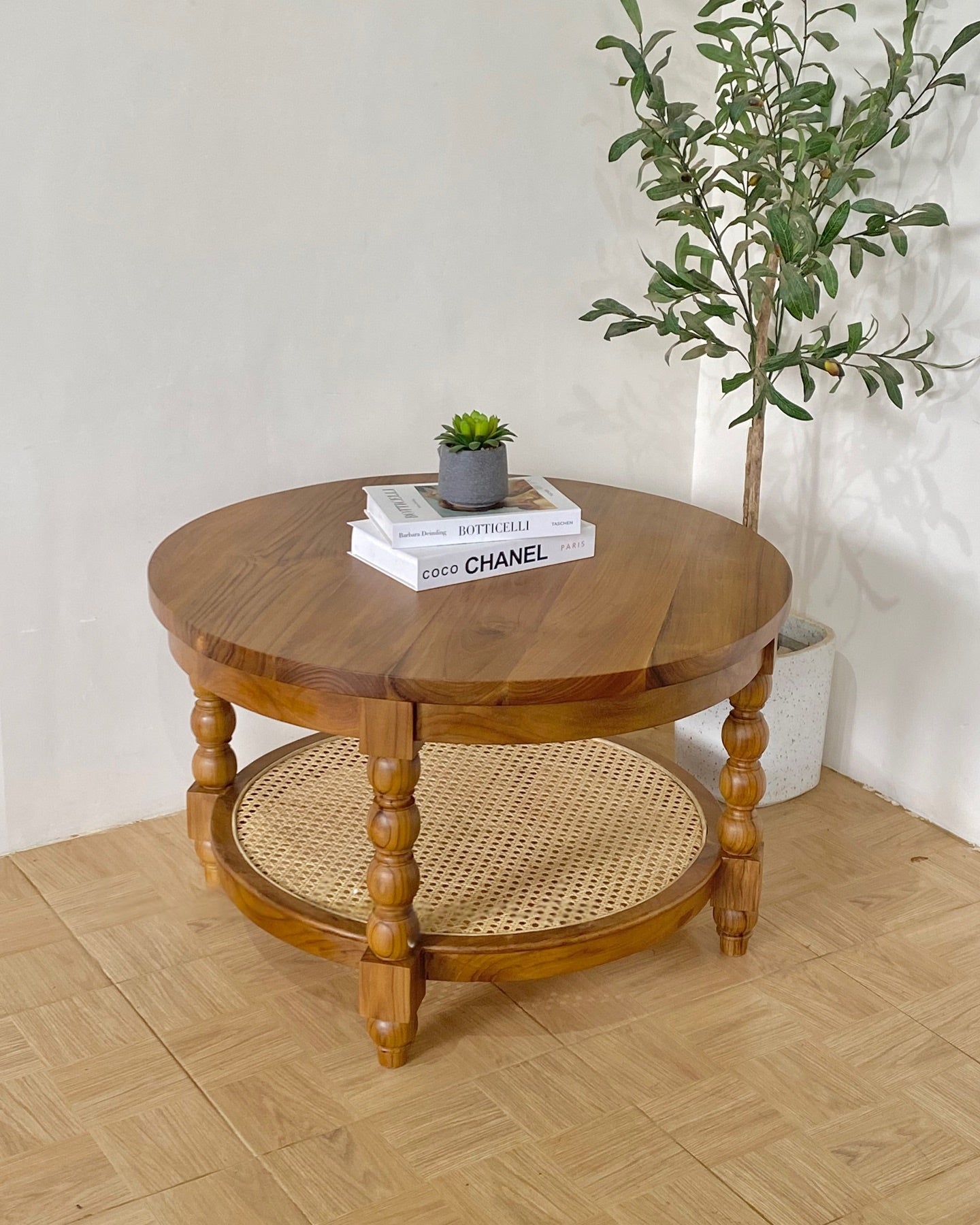 Modern Wooden Coffee Table for Premium Home Décor