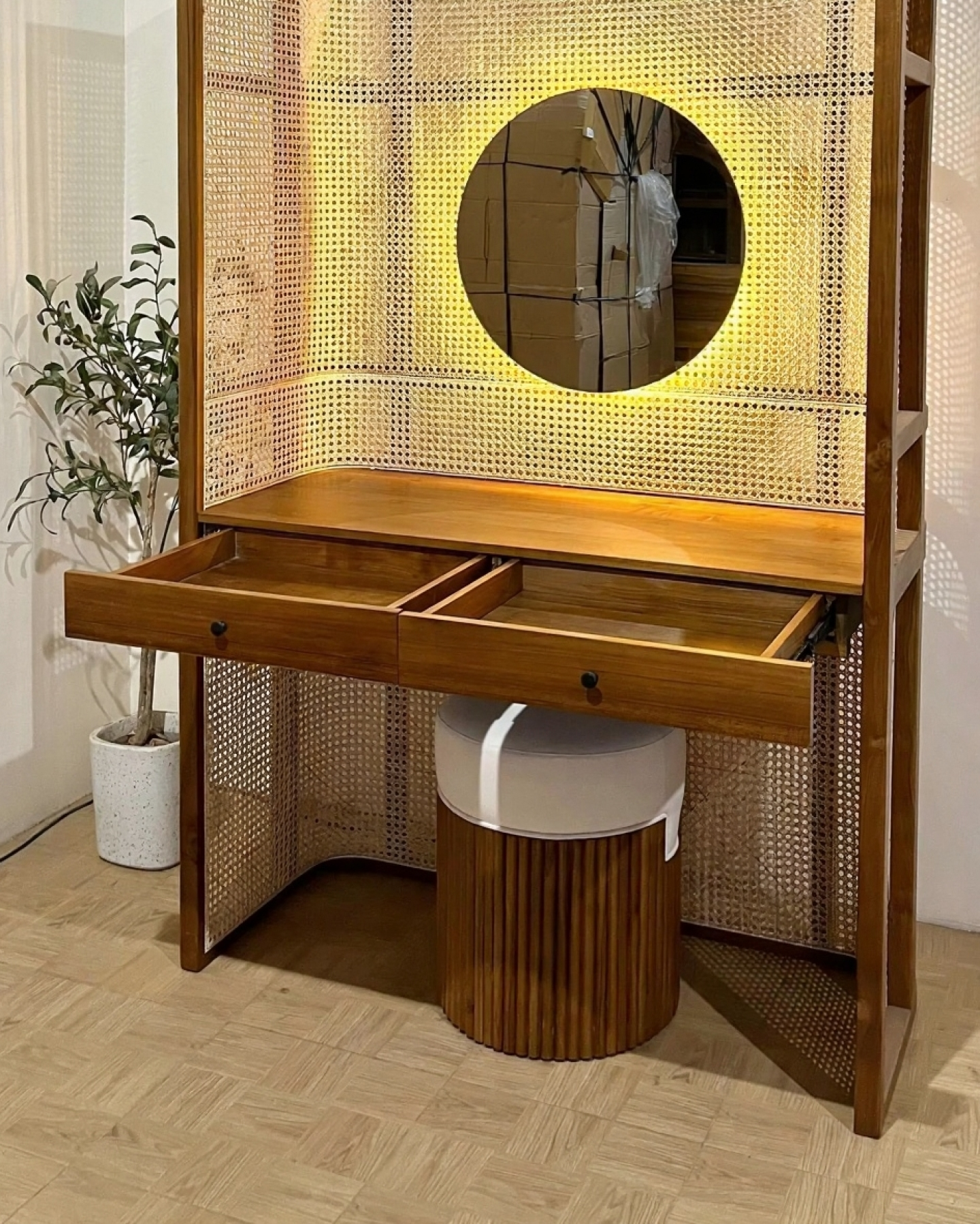Solid Wood Dressing Unit with Mirror & Storage | Handcrafted Vanity Table