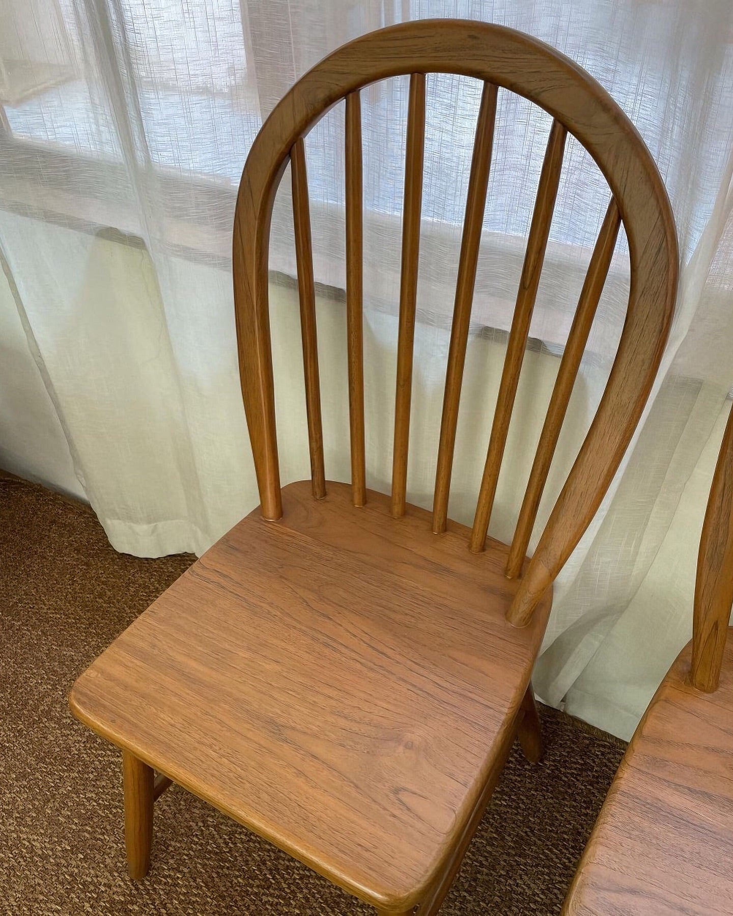 Modern Oak Dining Table Set with Premium Fabric Upholstery