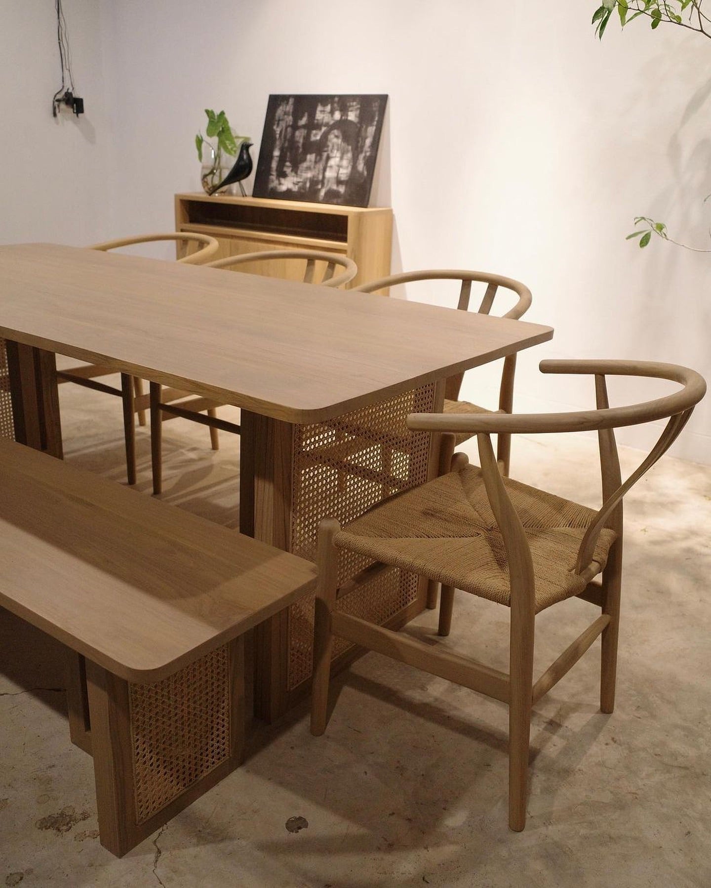 Sleek & Stylish 7-Seater Dining Table Set – Perfect for Urban Homes