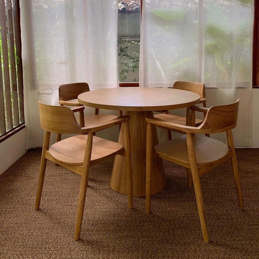 Contemporary Dining Set for Everyday Dining & Entertaining