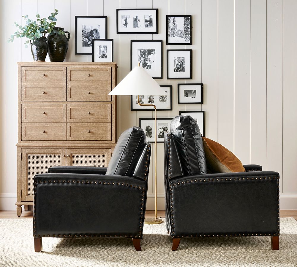 Minimal Chair with Modern Classic Style