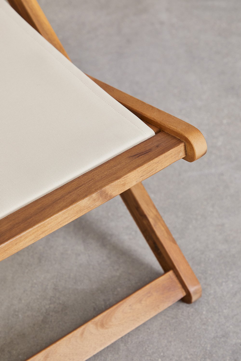 Minimalist Wooden Chair with Elegant Finish