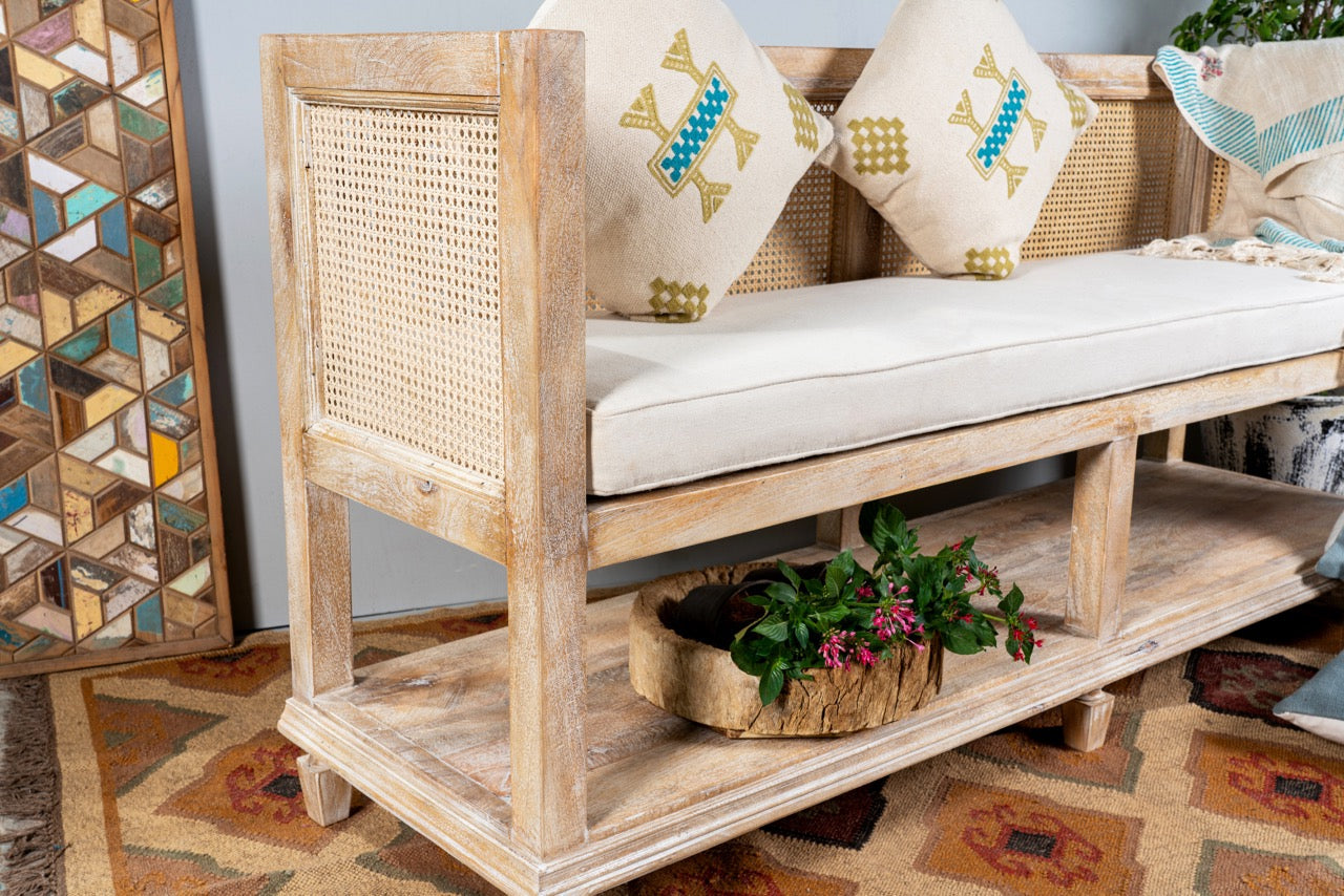 Modern 3-Seater Sofa with Comfort and Durability